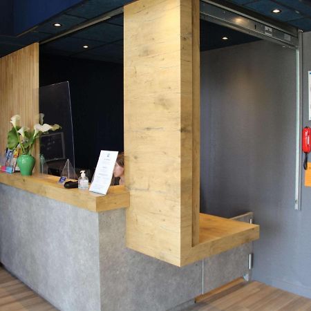 Ibis Budget Redon Bagian luar foto