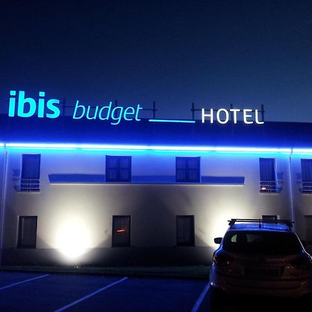 Ibis Budget Redon Bagian luar foto