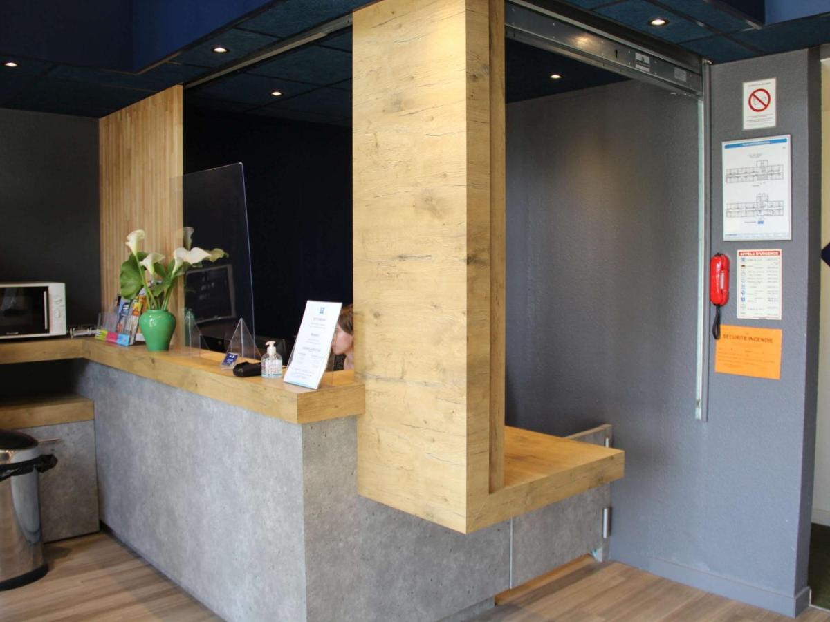 Ibis Budget Redon Bagian luar foto