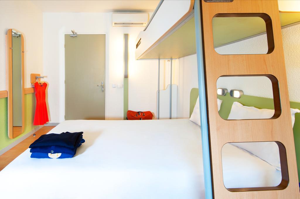 Ibis Budget Redon Bagian luar foto