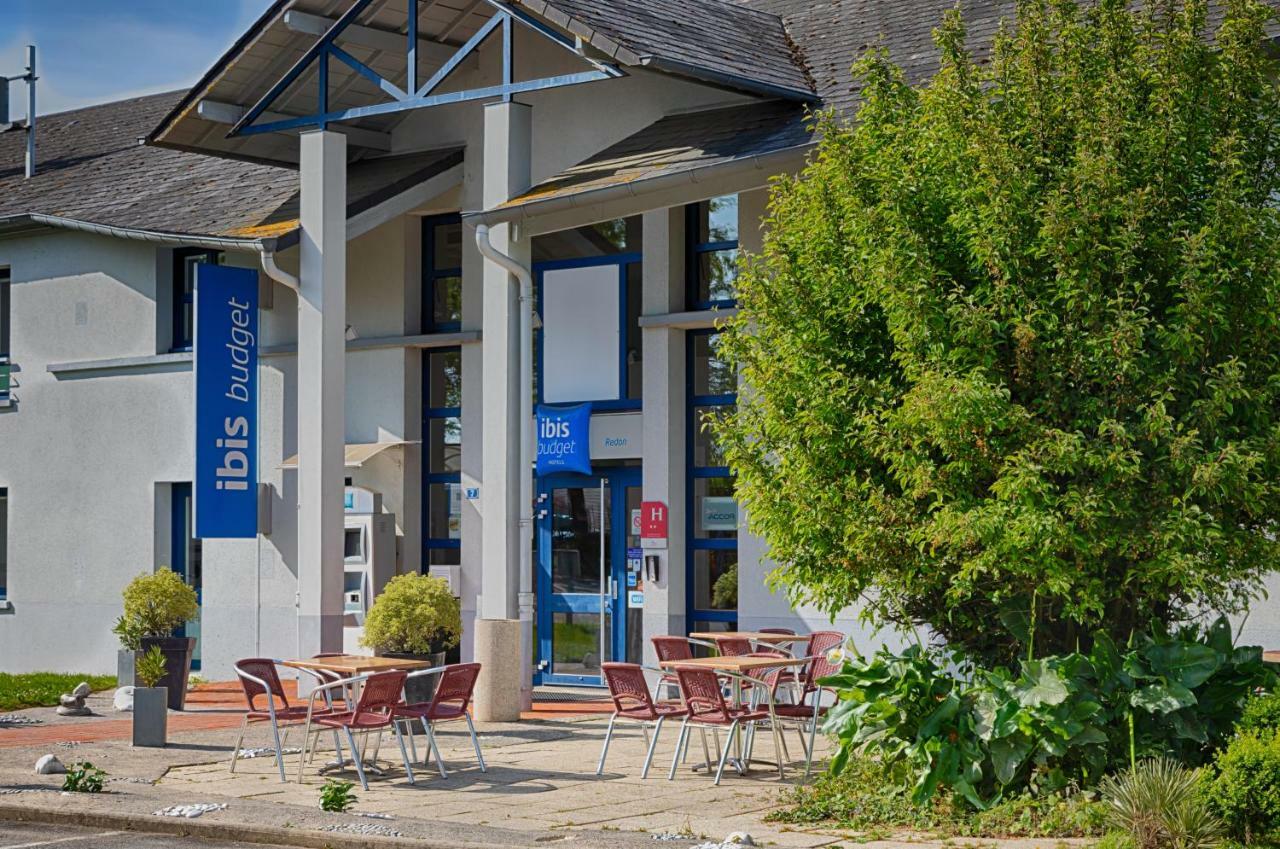 Ibis Budget Redon Bagian luar foto